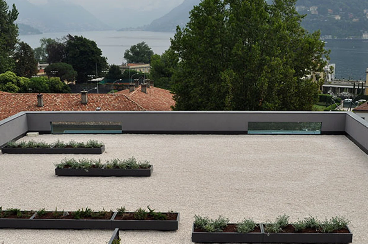 krov sa geogravel podlogom i sljunkom